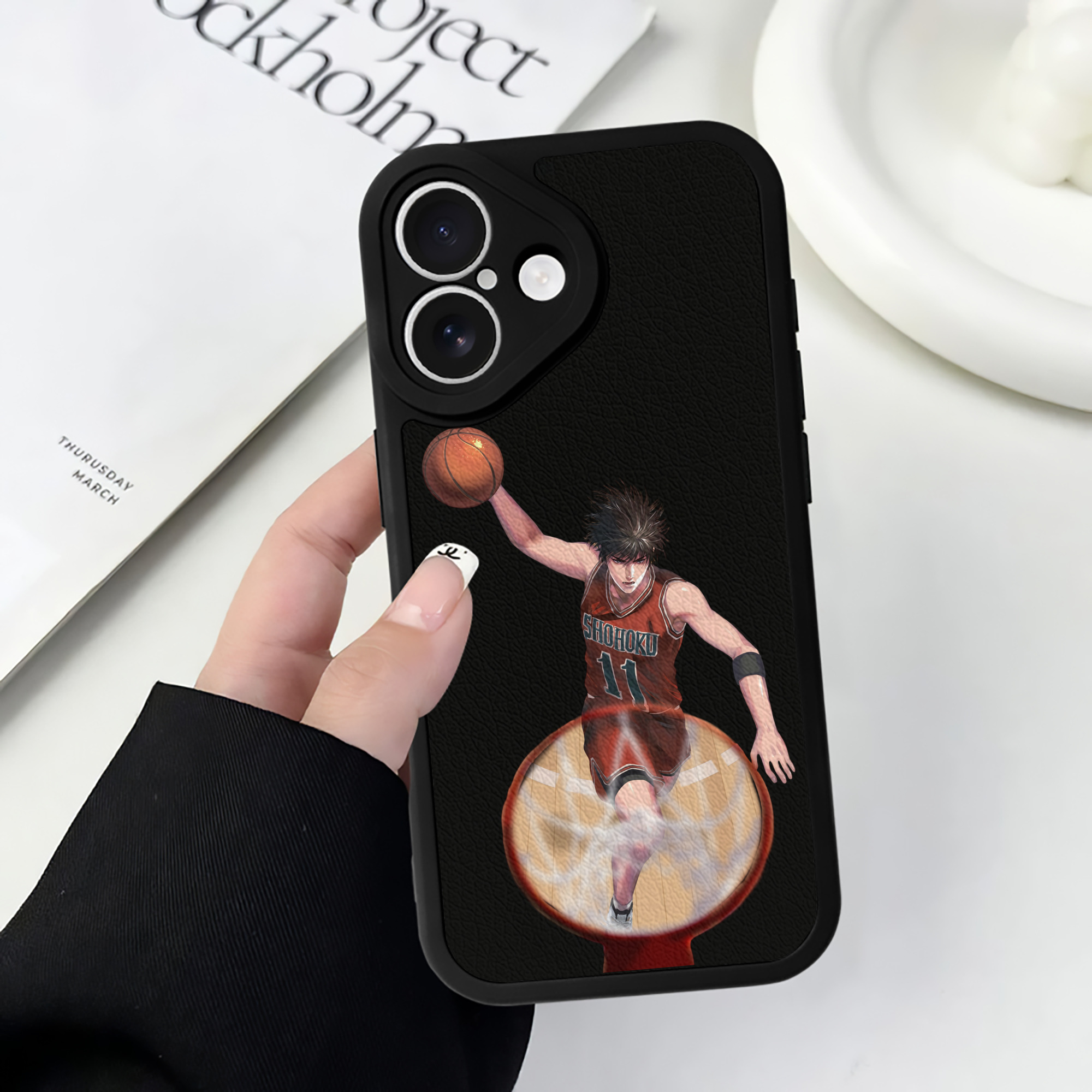 （画像用） SLAM DUNK／スラムダンク 【iPhone 16シリーズ対応】シリコンスマホケース（レザー調） 材質：シリコン